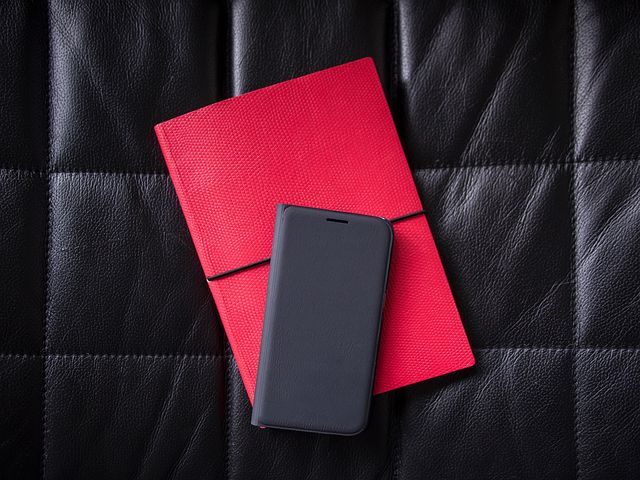 Pokrowce na najpopularniejsze modele smartfonów z punktu sprzedaży Etui GSM PUFFS
